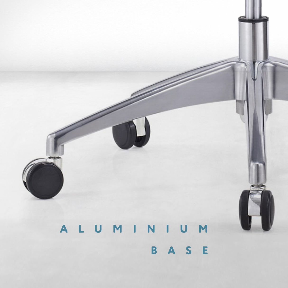 SkyLand Executive Chair CH 480